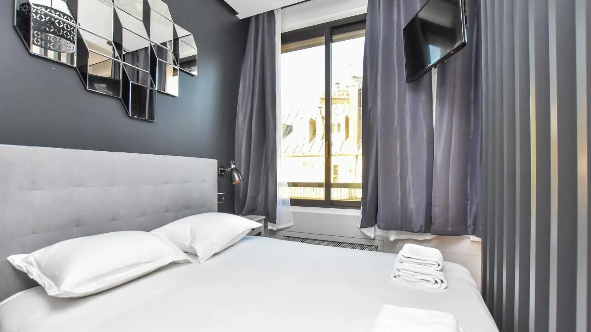 Chic Studio W Jacuzzi - 2P - Near Palais Garnier Párizs